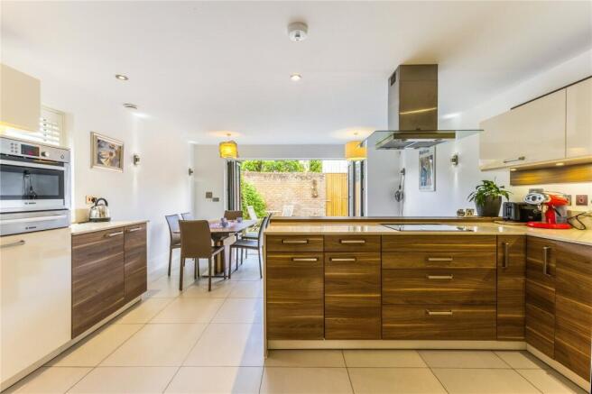 Kitchen/Dining