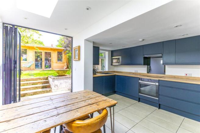Kitchen/Breakfast