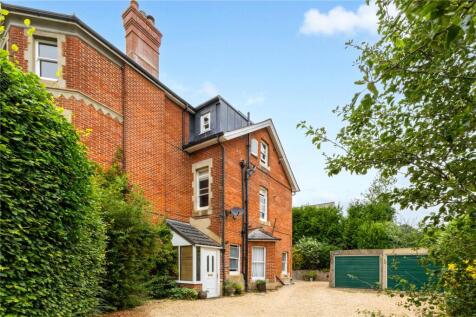 Barnes Close, Winchester, Hampshire, SO23