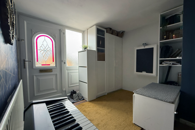 1. entrance hall 1
