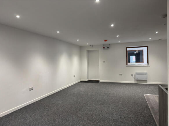 Lounge/dining/living area