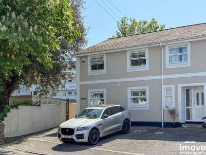 St. Lukes Road North, Torquay, TQ2