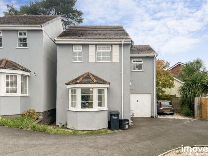 Ferndale Mews, Torquay, TQ2