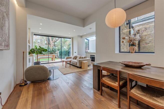Living room _ kitchen.jpg