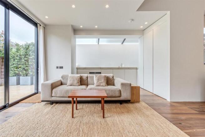 Living room _ kitchen3.jpg