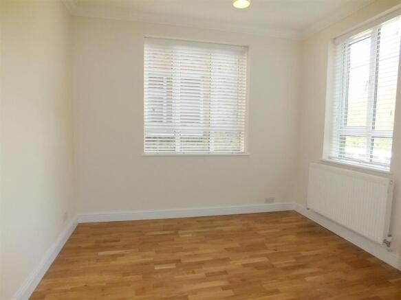 Bedroom 1.jpg
