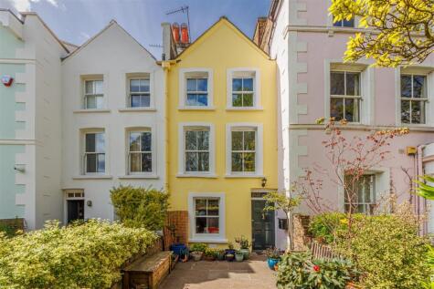 Highgate West Hill, London, N6