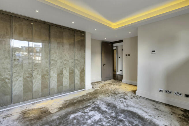 19, 55 Ebury Stre...