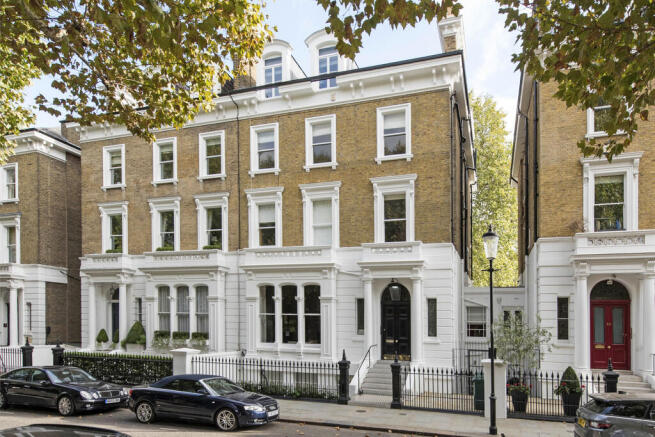 22 Bolton Gdns Ex...