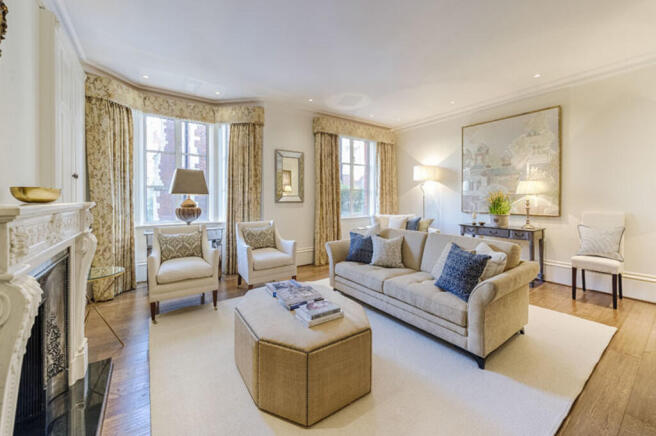 Rose Square 52 - ...