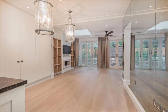 13 St Lukes St Di...