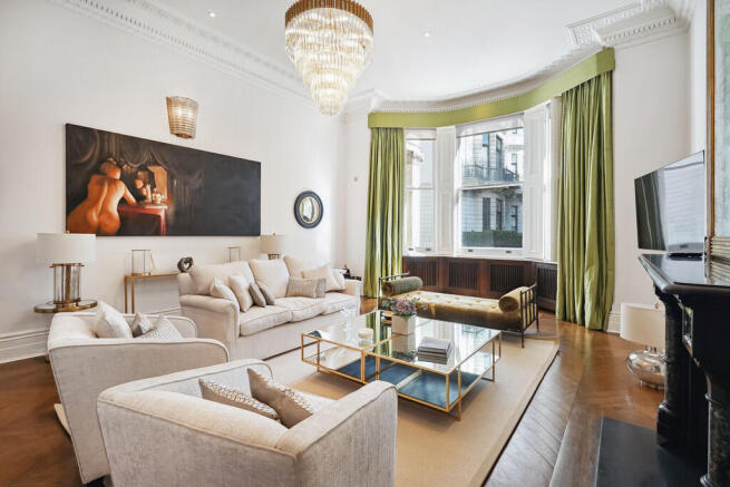 Flat D 12-12A Enn...