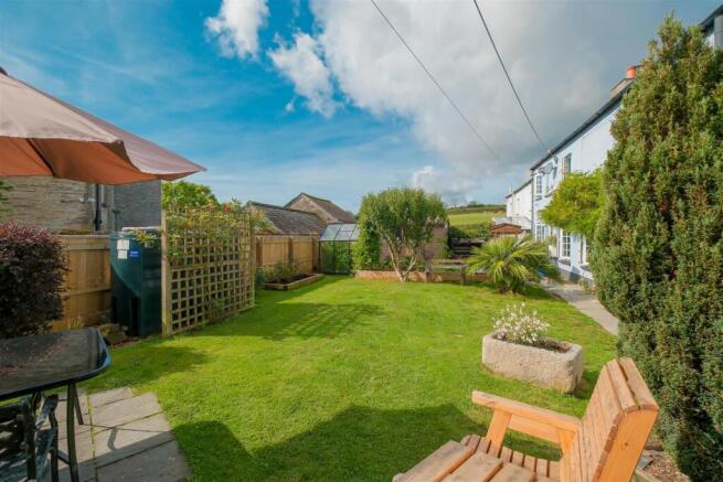 Parry Tideford Outside and extra room-11.jpg