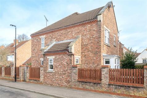 Burns Way, Clifford, LS23