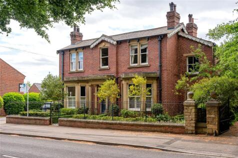 High Street, Boston Spa, LS23