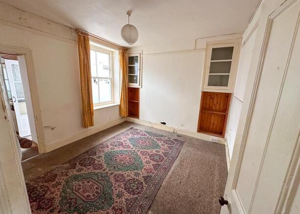 REAR LIVING ROOM 2