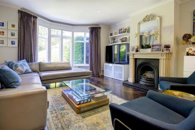 D0388 93 meadway rec1.jpg