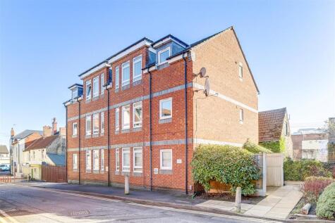 Titchfield Terrace, Hucknall, Nottinghamshire, NG15 7BD