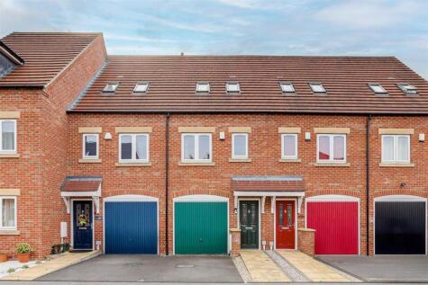 Poets Close, Hucknall, Nottinghamshire, NG15 6WF