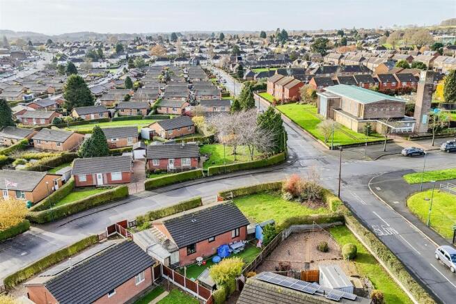 DJI_20251205122259_0217_D-DJI_20251205122300_0221_