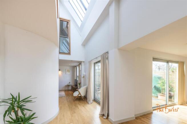 220401 - 6 Grange Street Mews - 03 [WM].jpg