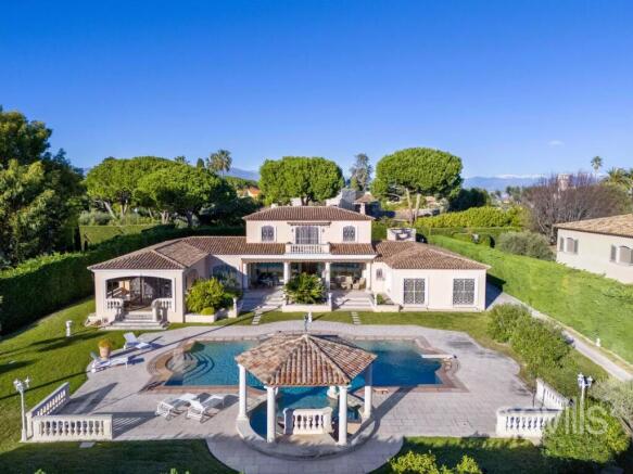 villa with swimming pool for sale in Cap d'Antibes
