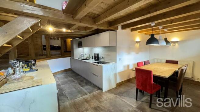 Kitchen dining room apartment Courchevel Moriond