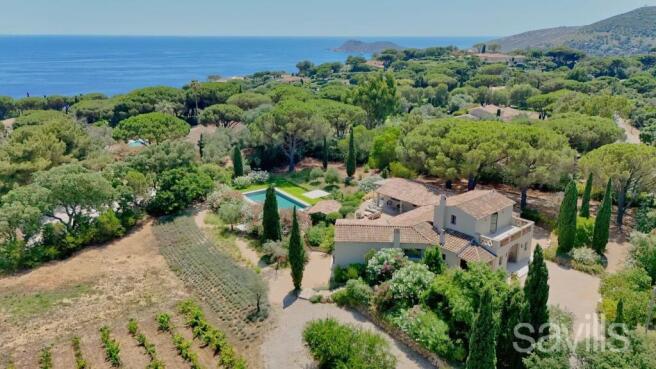 Architect-renovated house French Riviera