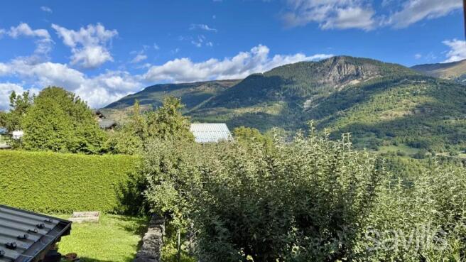 Mountains view village house Courchevel