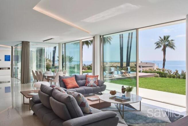 A contemporary property for sale in Cannes