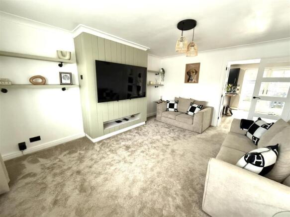 16 sheringham lounge 2.jpeg