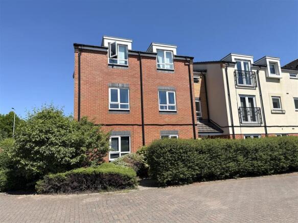 4 HOWELL MEWS.jpeg