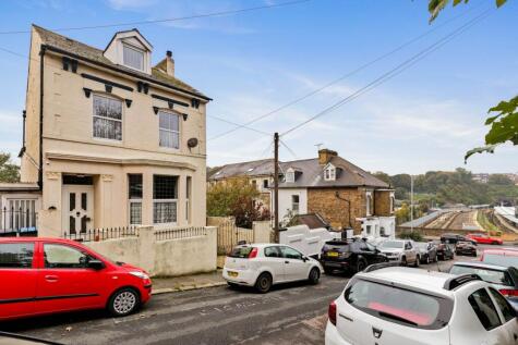 Clarendon Road, Dover, CT17