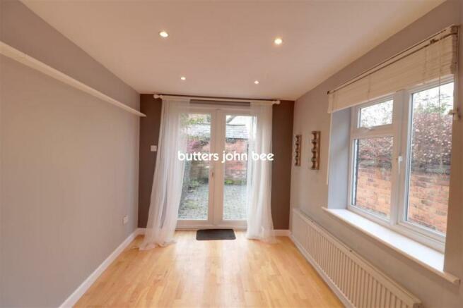 3 Bedroom Detached House To Rent In East View Nantwich Cw5