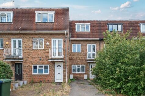 Blossom Close, Ealing, London, W5