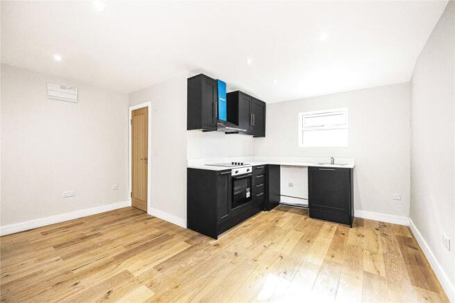 Kitchen / Reception