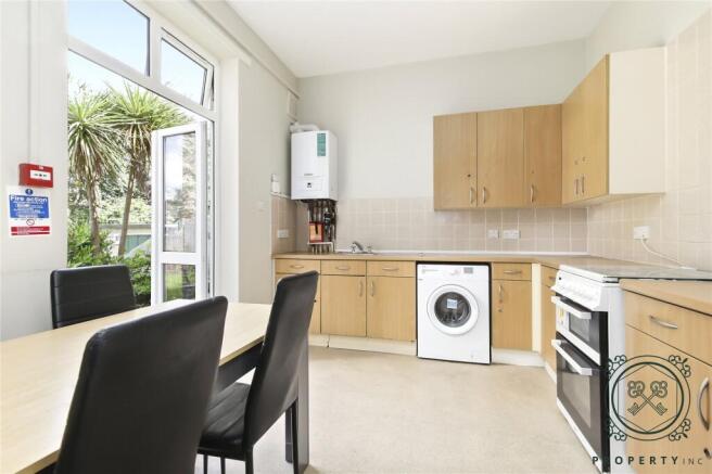 Kitchen / Dining