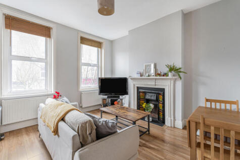 Leopold Road, London, SW19