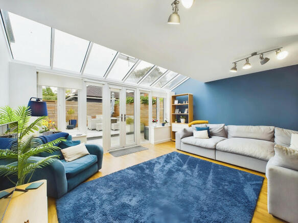 sitting room to g...