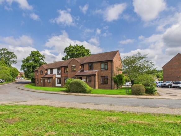 25 Gorringes Broo...