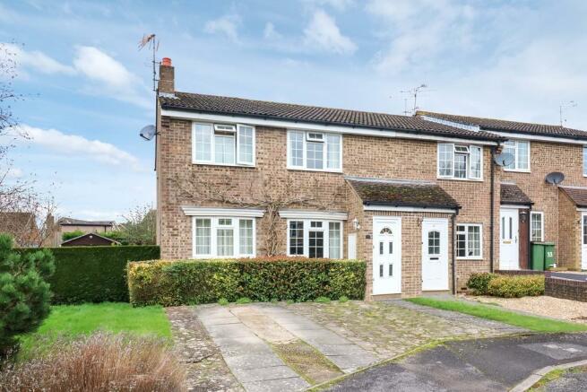 4 Bedroom End Of Terrace House For Sale In Horsham West Sussex Rh12