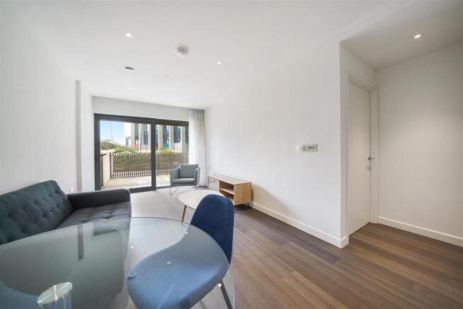 Flat G2, 10 Cutter Lane - oVDlUCYkscLXTKCoyUEM.jpg