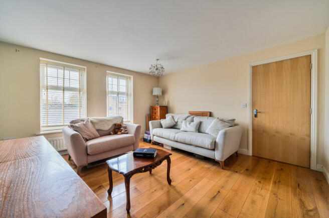 1370317-10-69089d...