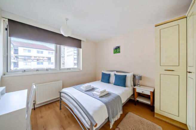 1386927-7-693846b...