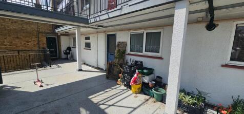 Arbury Court, Cambridge, CB4