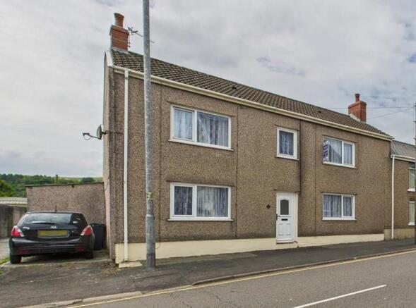 31 Heol Cae Gurwen.jpg