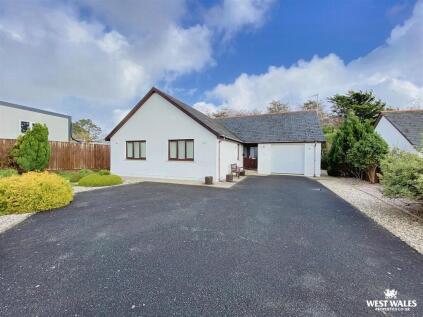 Snowdrop Close, Haverfordwest