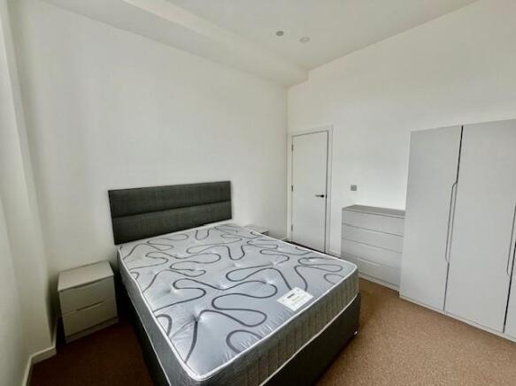 bedroom 21.jpg
