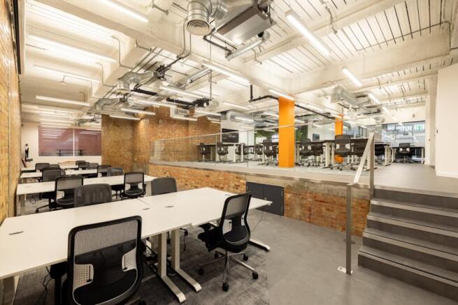 LG42NewBroadSt21.jpg
