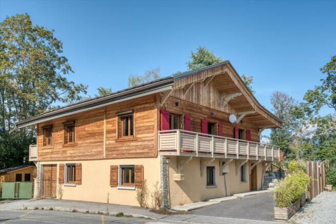 Chalet for sale in M